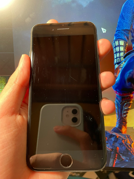 iPhone 7 32g 美版 id已退 ...