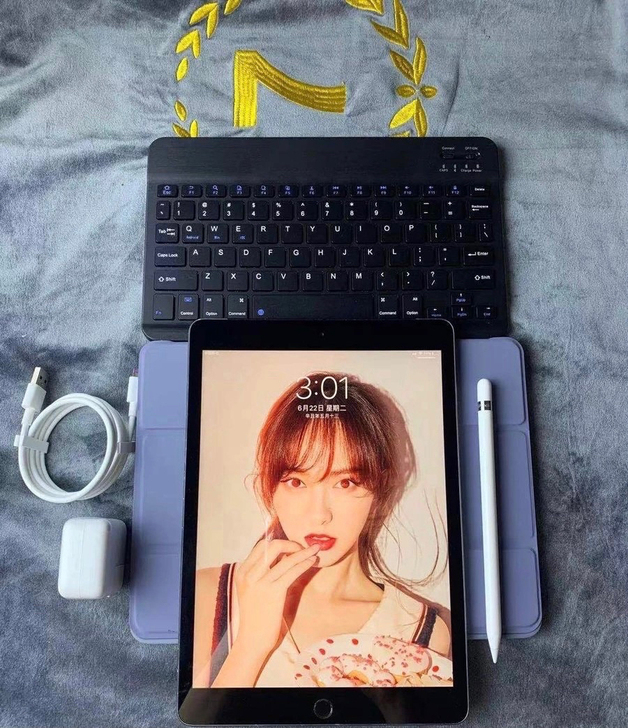 iPad 2019（七代）诚心出＋触控笔～