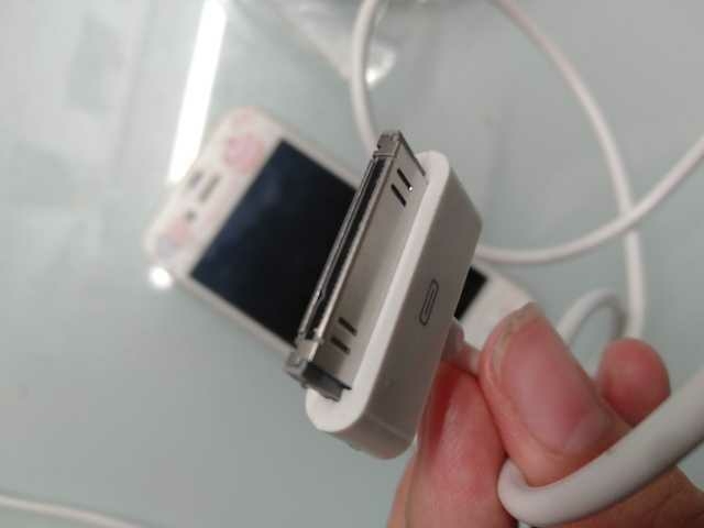 苹果4老款宽口充电线，适用于4s和ipad...