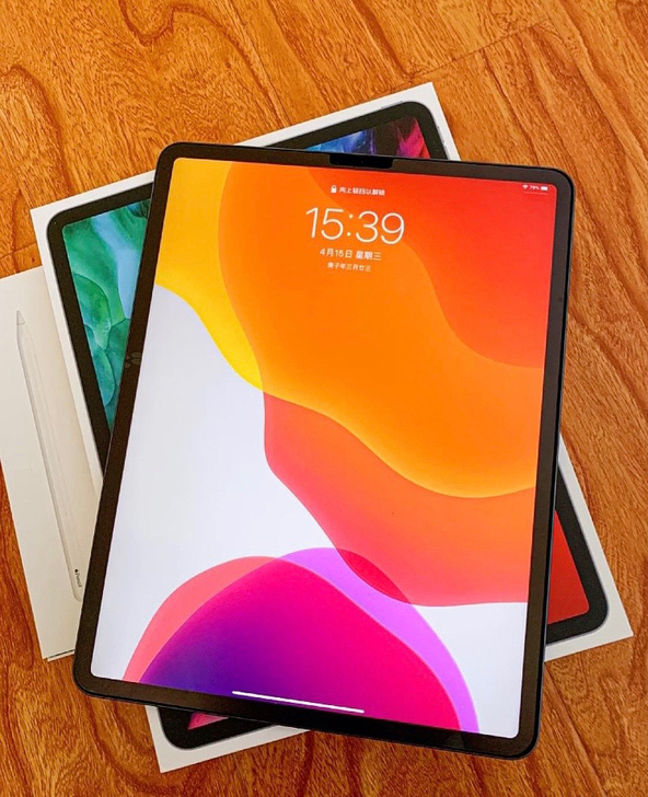 iPad 2019 128g  9成新女生...