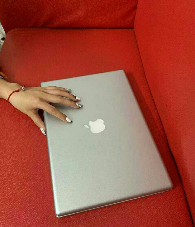 转让闲置自用苹果电脑 用了一年多 购买票据...