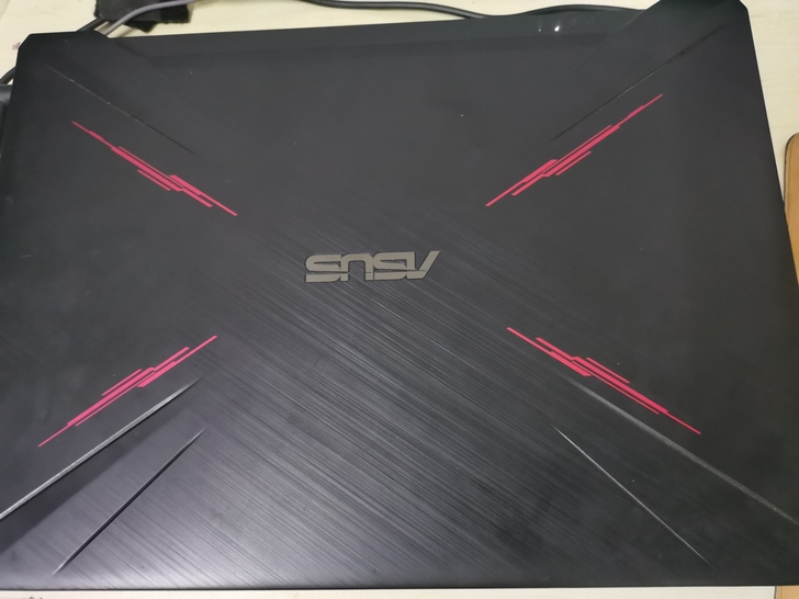 华硕飞行堡垒7 游戏本 办公 9成新 ...