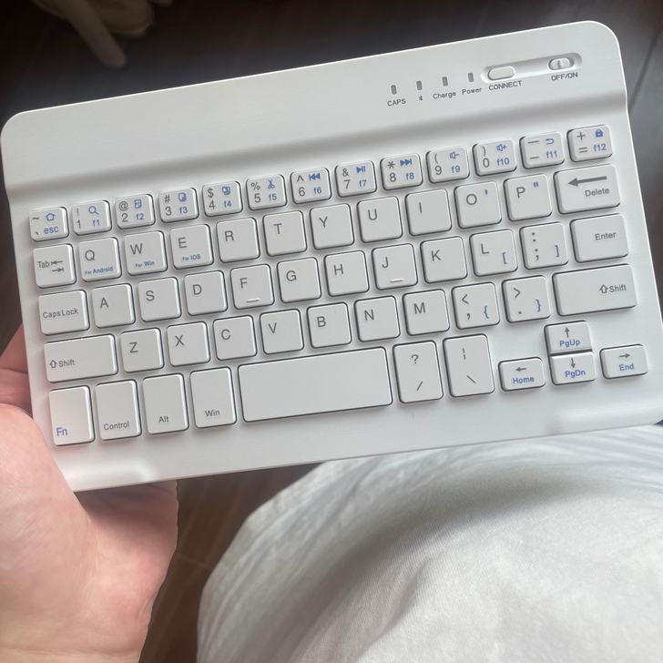 蓝牙迷你键盘 全新 可以连接电脑平板
