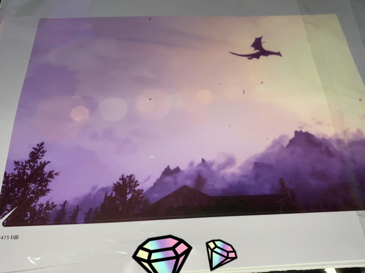 商家发错货了，电脑贴纸全新（光影精灵7和暗...