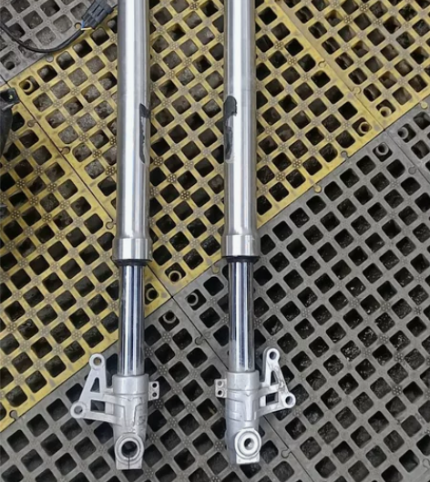 小迅龙一对减震 感兴趣的话点“我想要”和我...