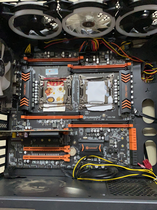 华南金牌X99双路主板带10个硬盘插口
