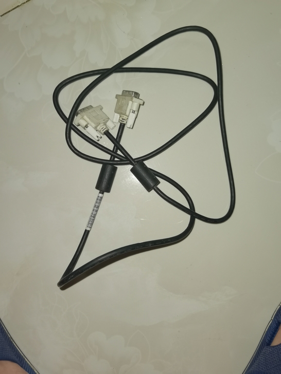 出一根dvi线5块钱不包邮