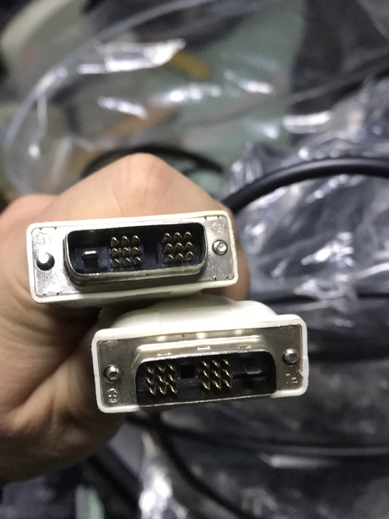 DVI数据线 全新未使用 长度1.5米，几...