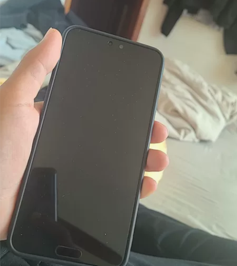 华为p20p  换过屏幕  6＋128 感...