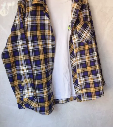 格子衬衫 男 8成新，不退不换，包邮