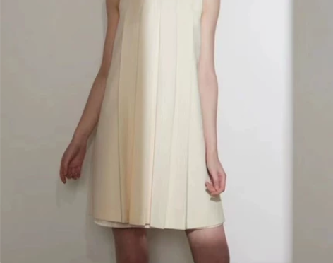 ?【凯雯同款】减龄显瘦甜美褶皱连衣裙绑带无...