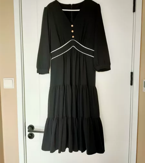 法式复古连衣裙 9成新 秋季正好穿 很有分...