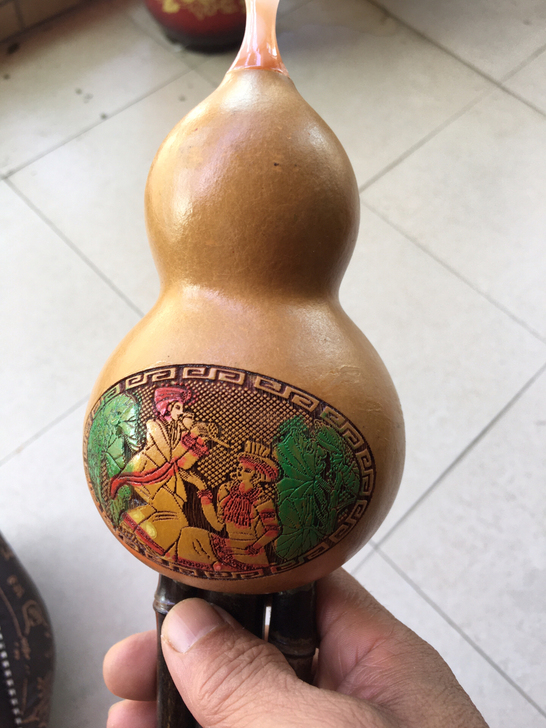 古城葫芦丝，天然材料。新旧看图、