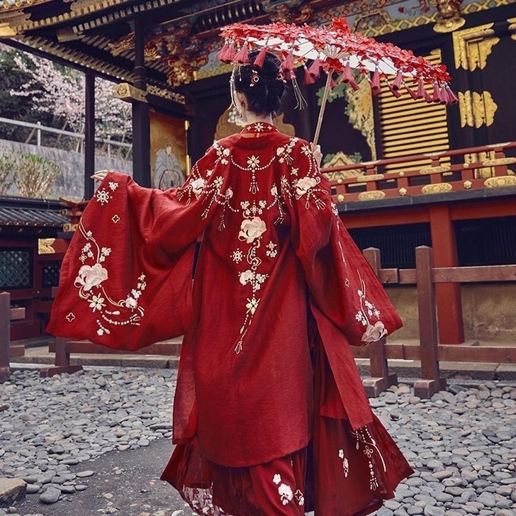 第三件山汉服,三百多买的,只试穿过一次,几...