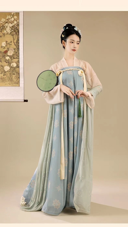 【汉服出租正】唐制齐胸裙复原款（租衣服的小...