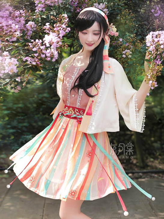 东月棠 小橙汁汉元素