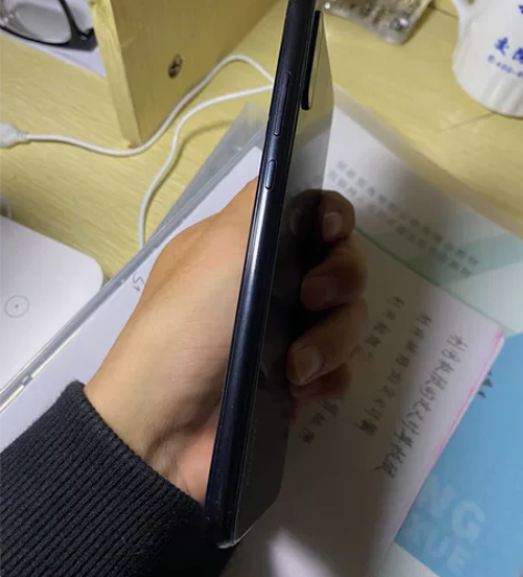 华为畅享10，4+128内存，备用机嘎嘎香...