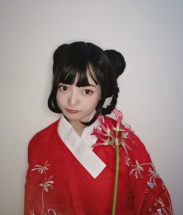 汉服一套下裙是黑色