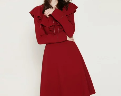 DPLAY 连衣裙 感兴趣的话点“我想要”...