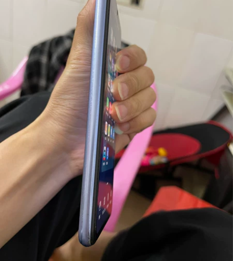 自己用的手机、原装没有修过，华为畅享20p...