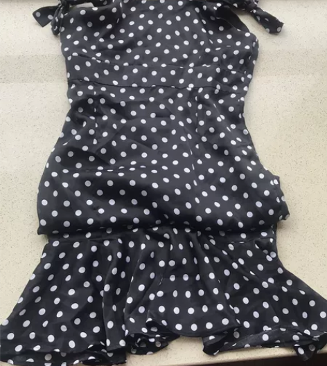 黑色波点性感鱼尾丝滑收腰吊带连衣裙,显瘦,...