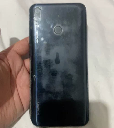 华为 畅享9plus 手机有帐号已退退。可...