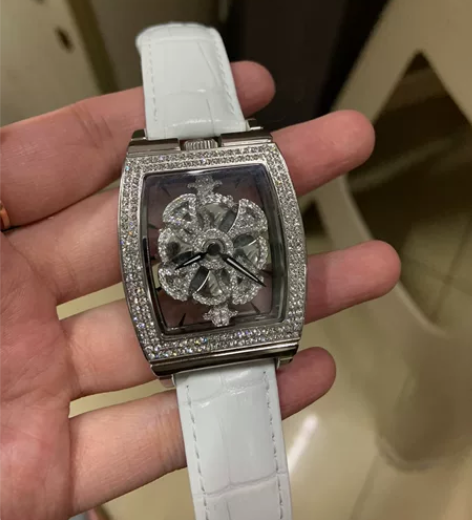 Davena手表！！朋友送的生日礼物 盒子...