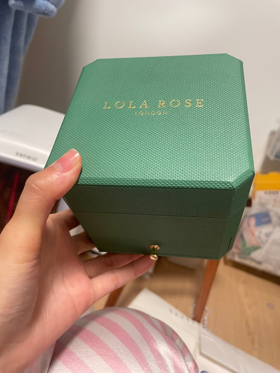 lolarose的表盒空的空的！只卖个表盒子