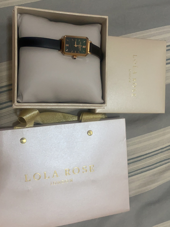 lolarose小绿表,正品闲置,别人送不喜欢想出手 lolarose小绿表,正品闲置,别人送不喜欢想出手