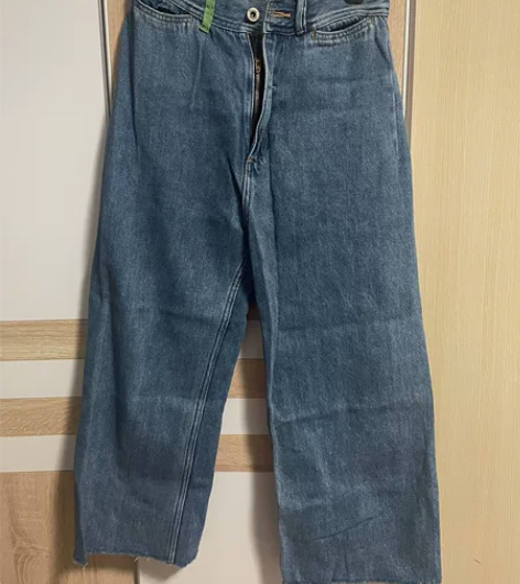 七分阔腿牛仔裤 s码 感兴趣的话点“我想要...