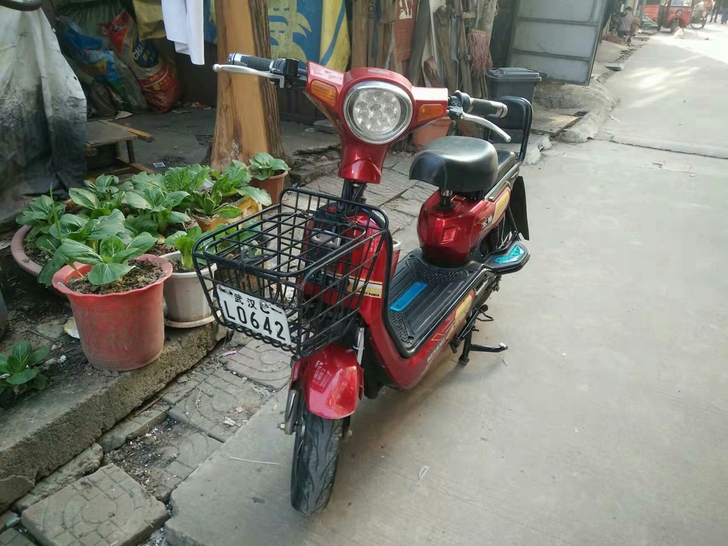 五羊电动车 60v20A  牌证都有