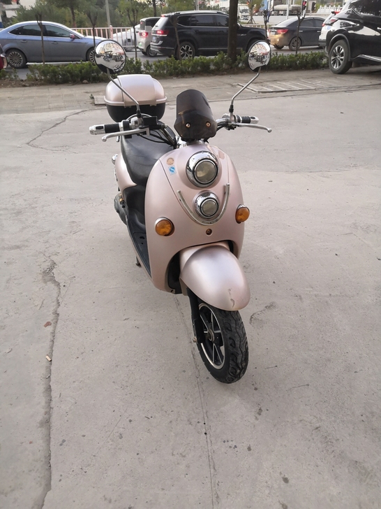 转让一台五羊电动车，60伏，满电三四十公里...