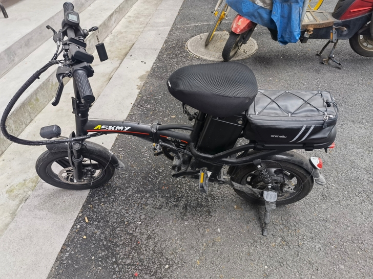 恩斯迈折叠电动自行车