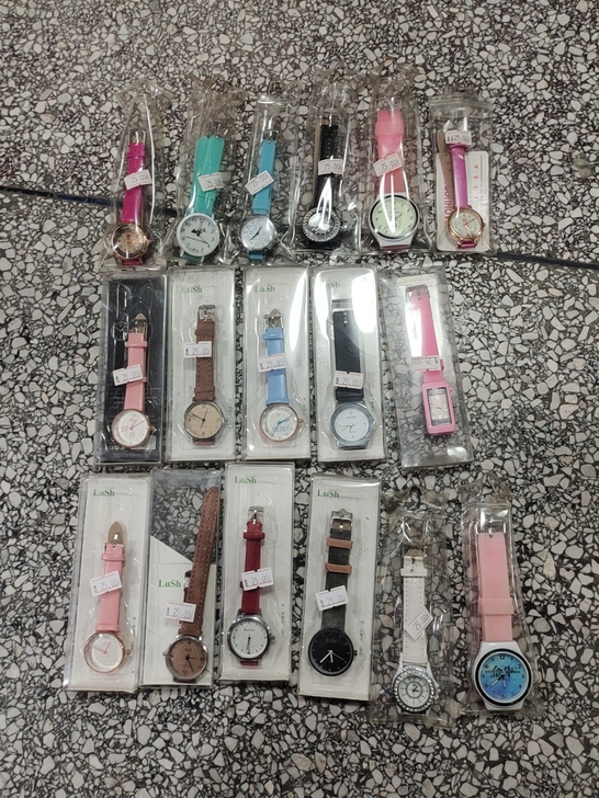 全新手表清仓处理，8元每个，5个包邮，确保...