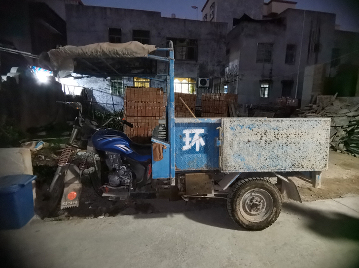 帮朋友出自卸翻斗三轮摩托车，车况良好，20...