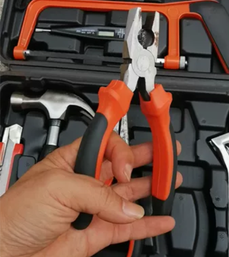 五金工具组合套装五金工具箱，公司批发进来2...