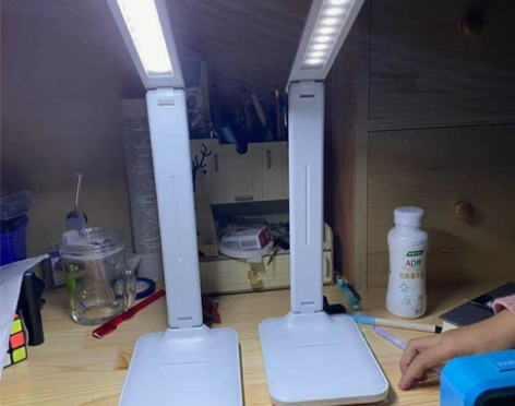 店不开了，出一批台灯护眼学习灯16.8包邮...