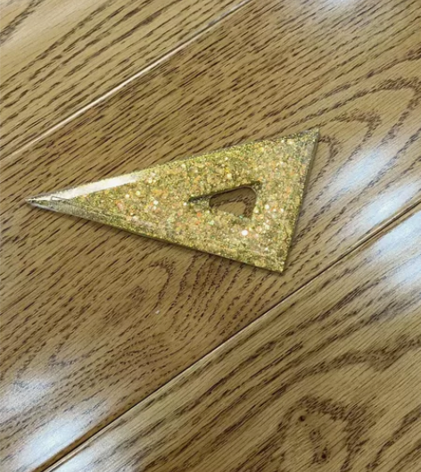 土豪金三角板 以金碧辉煌为核心设计的三角板...