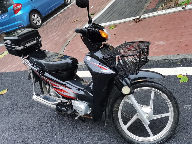 力帆48助力摩托车，蓝牌，6000公里，几...