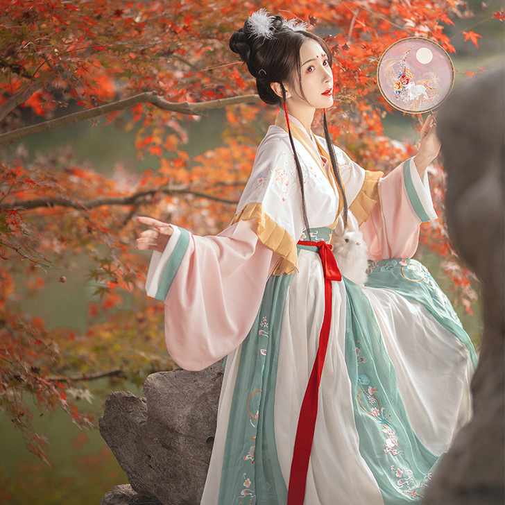 醉雨朵兔莲语晋制齐腰交领