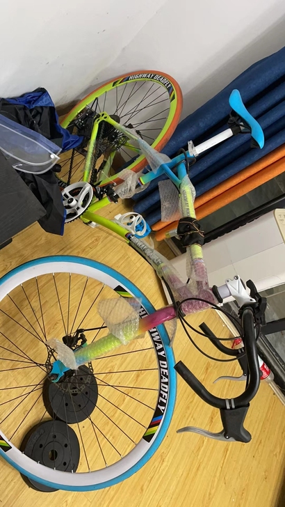 本人转卖，99成新，270元拿走，看中还可...