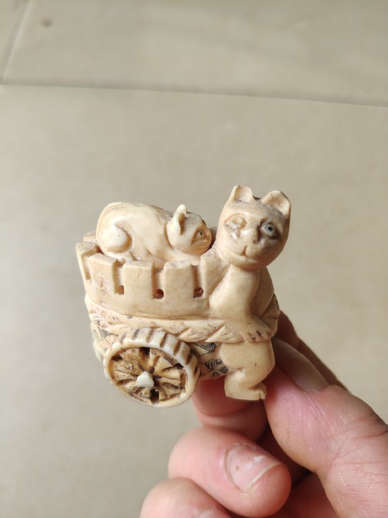 老物件古玩古董，农村一手货源刚刚弄上来的骨...