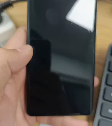 出一步小米12pro骁龙8版8＊256G，...