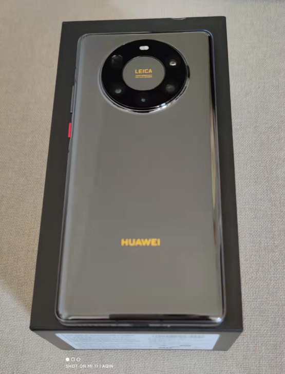 华为mate40Pro+  亮黑8+256...