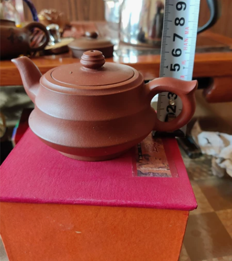 紫砂壶，全新二手，没有用过的，家里茶馆关门...
