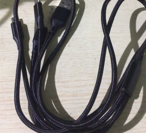 三合一手机充电线一分三线适用于iphone...