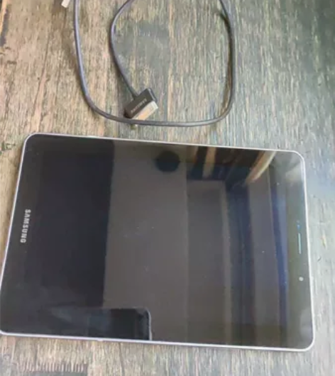 三星手机平板P6800  16g，不知道是...