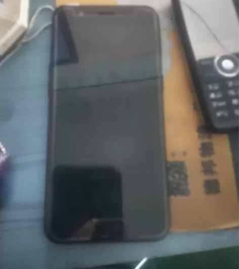 OPPO r 11~64g ,正常使用 感...