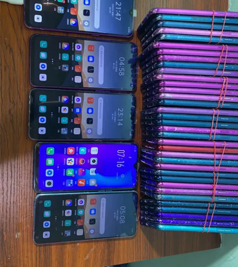 oppo R17手机 介绍 没有指纹  换...