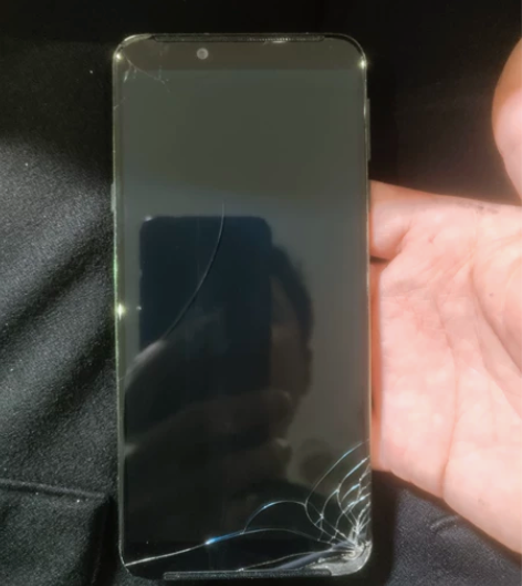 游戏手机黑鲨helo个人一手机，仅换过电池...